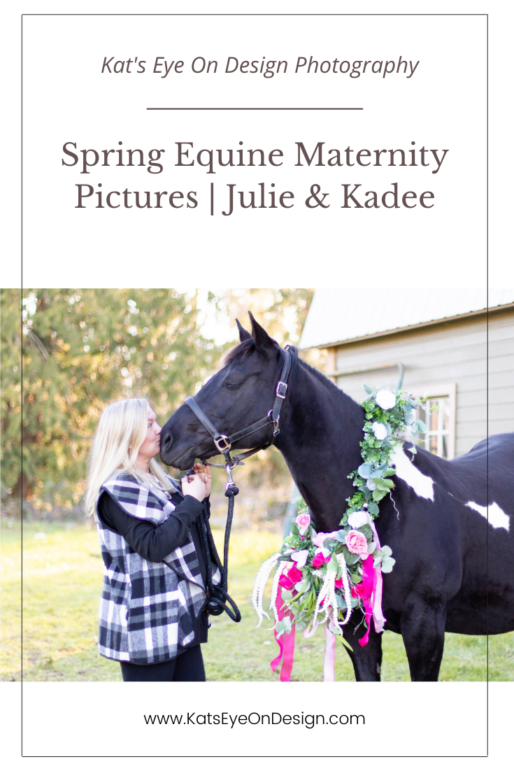 spring equine maternity pictures with Julie & Kadee