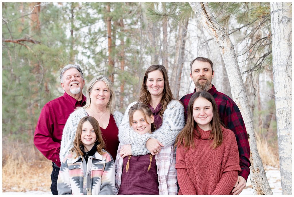 extended family photoshoot in Corvallis, Montana 