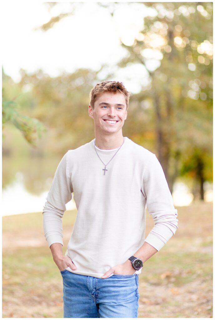 Knoxville high school senior photos at Victor Ashe Park in Knoxville, TN