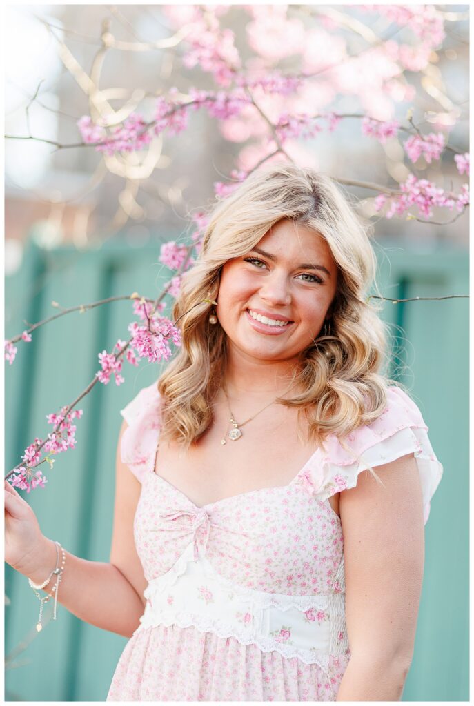 Knoxville spring senior photos with Katherine Schot Photography