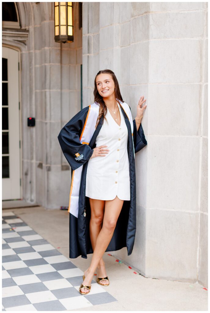 spring University of Tennessee grad photos outside of Ayres Hall
