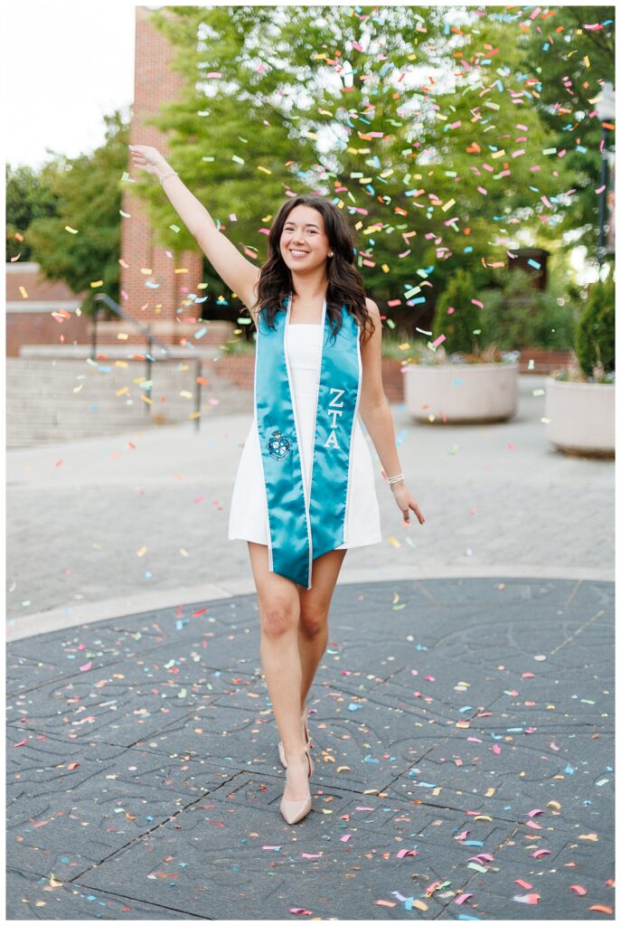 University of Tennessee Grad Photo Location the Seal